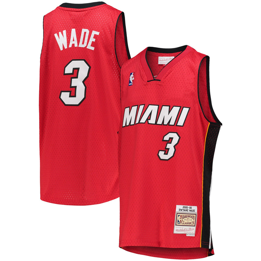 Youth Miami Heat Dwyane Wade Mitchell & Ness Red 2005-06 Hardwood Classics Jersey - vstockx