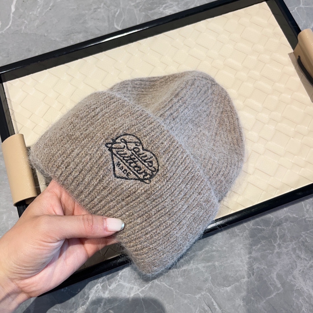 Streetwear Hat LV 329201 - vstockx