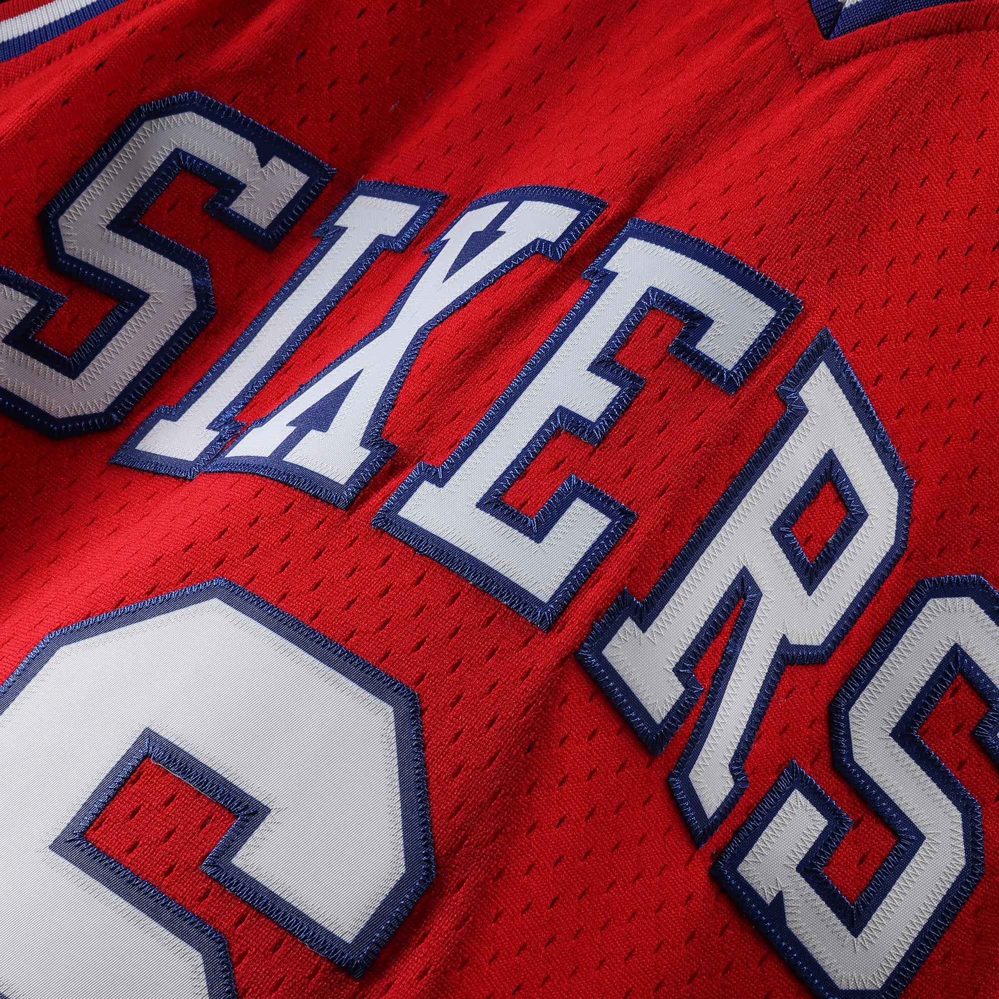 Julius Erving Philadelphia 76ers Mitchell & Ness Hardwood Classics Swingman Jersey - Red - vstockx