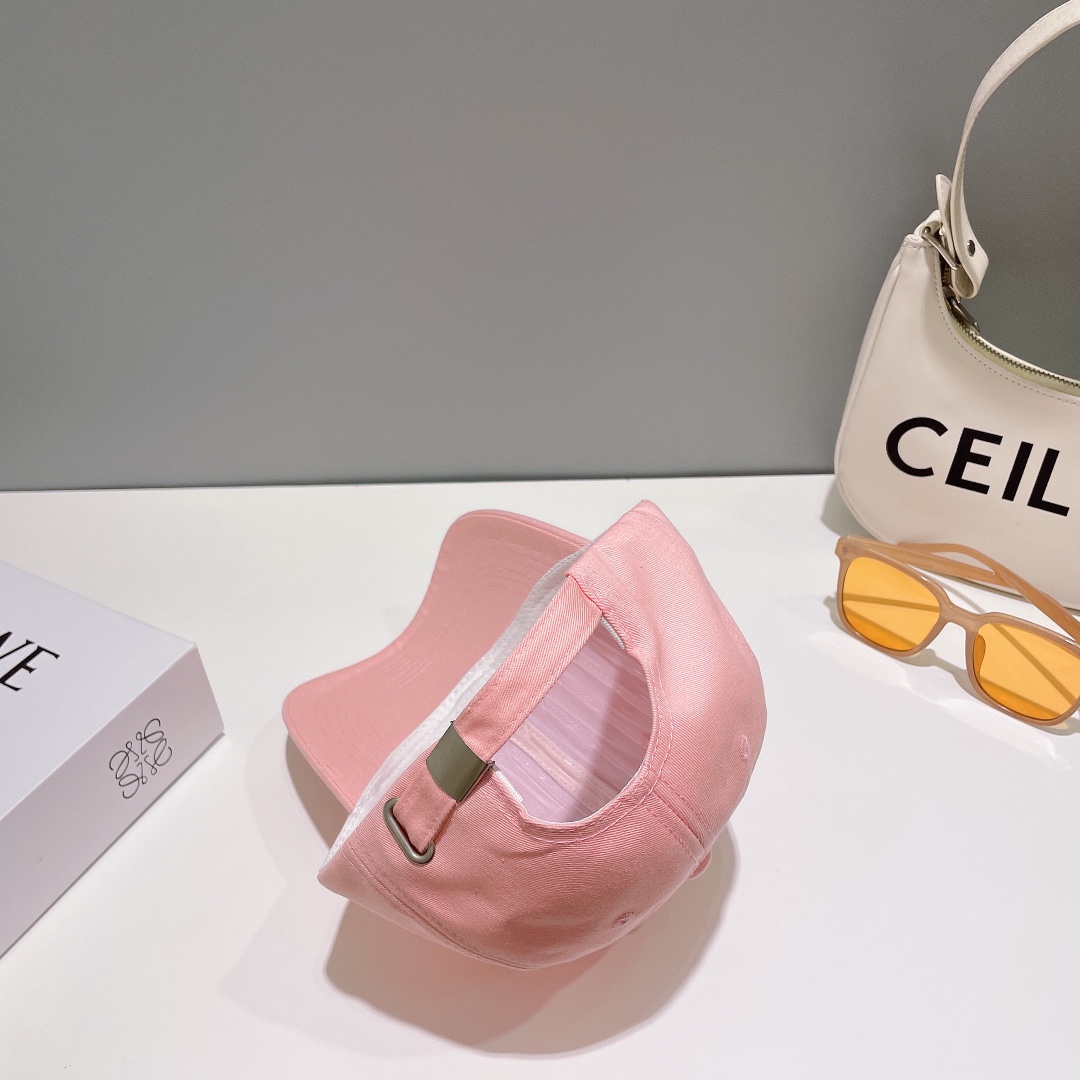 Streetwear Hat Chanel 329030 - vstockx