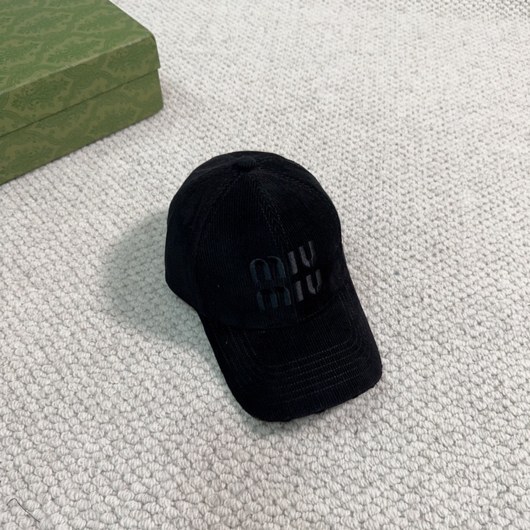 Streetwear Hat Miu 329310 - vstockx