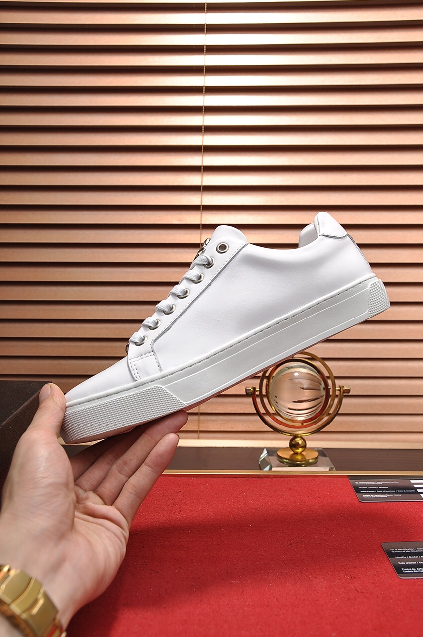 Philipp Plein Low Top Sneakers 34 - vstockx