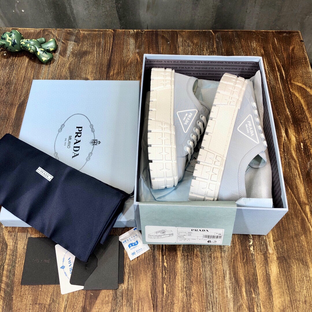 Prada Double Wheel sneaker 3 - vstockx