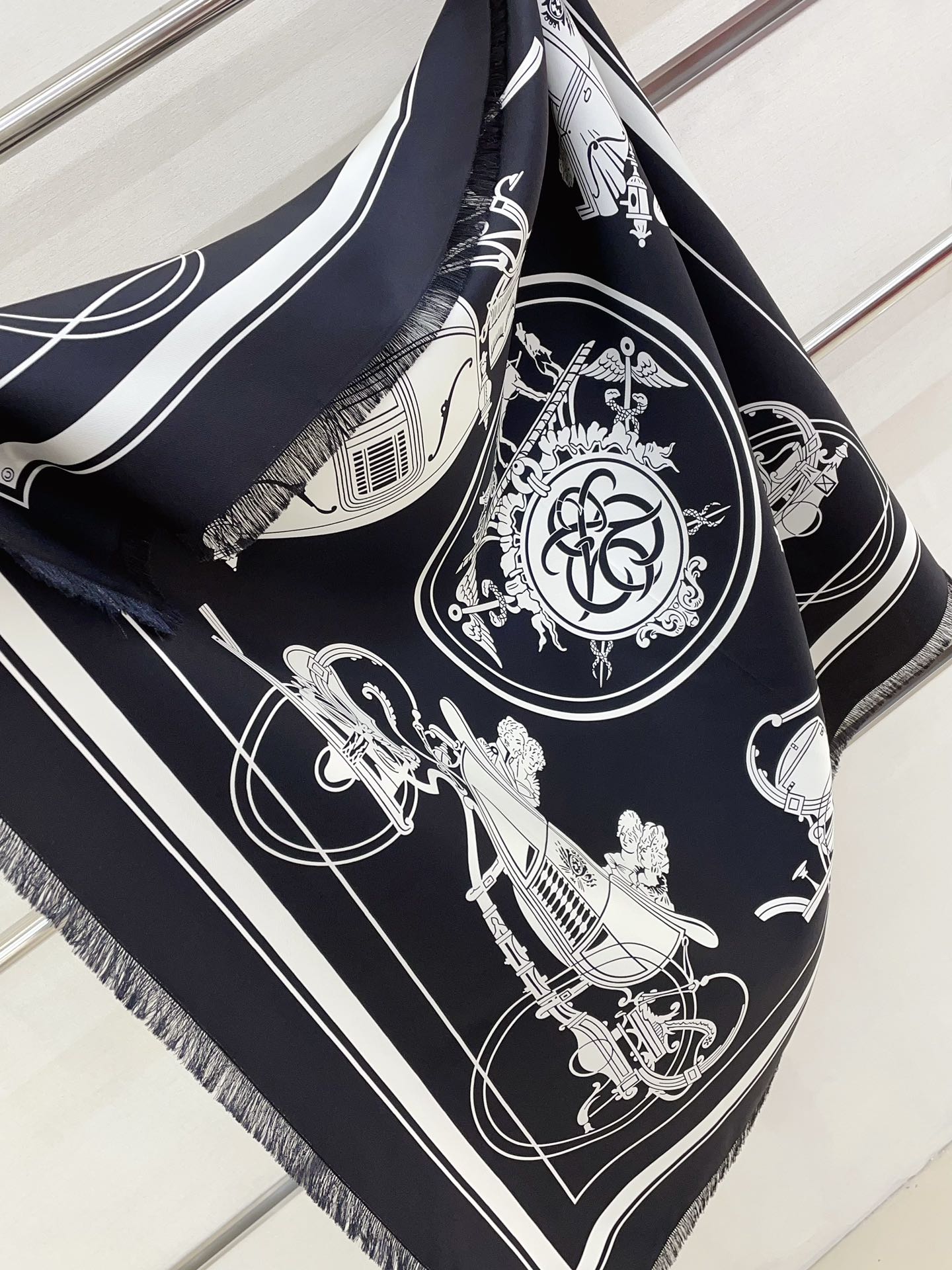 Streetwear Scarf Hermes 328802 size:90*90 - vstockx