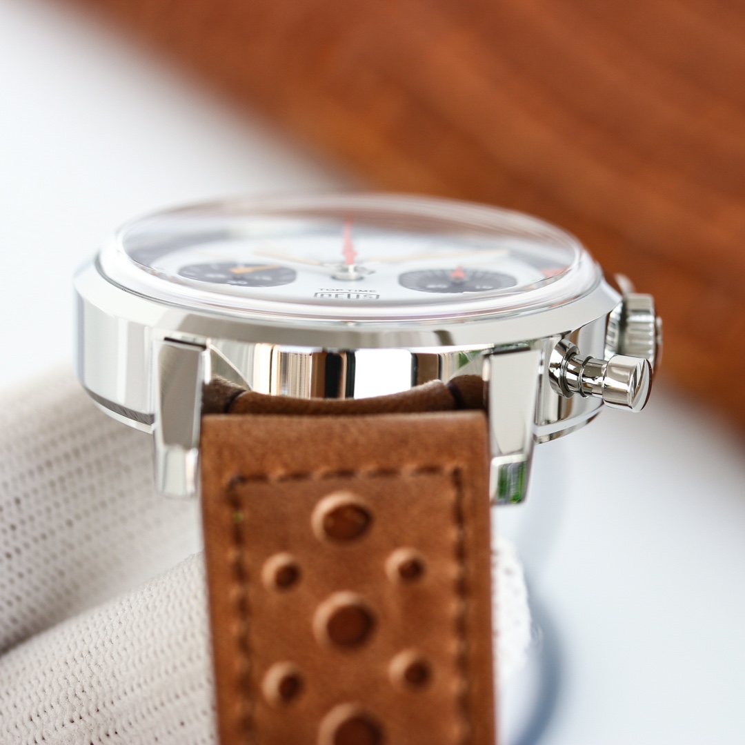 Watches BREITLING 323213 size:41*14.3 mm - vstockx