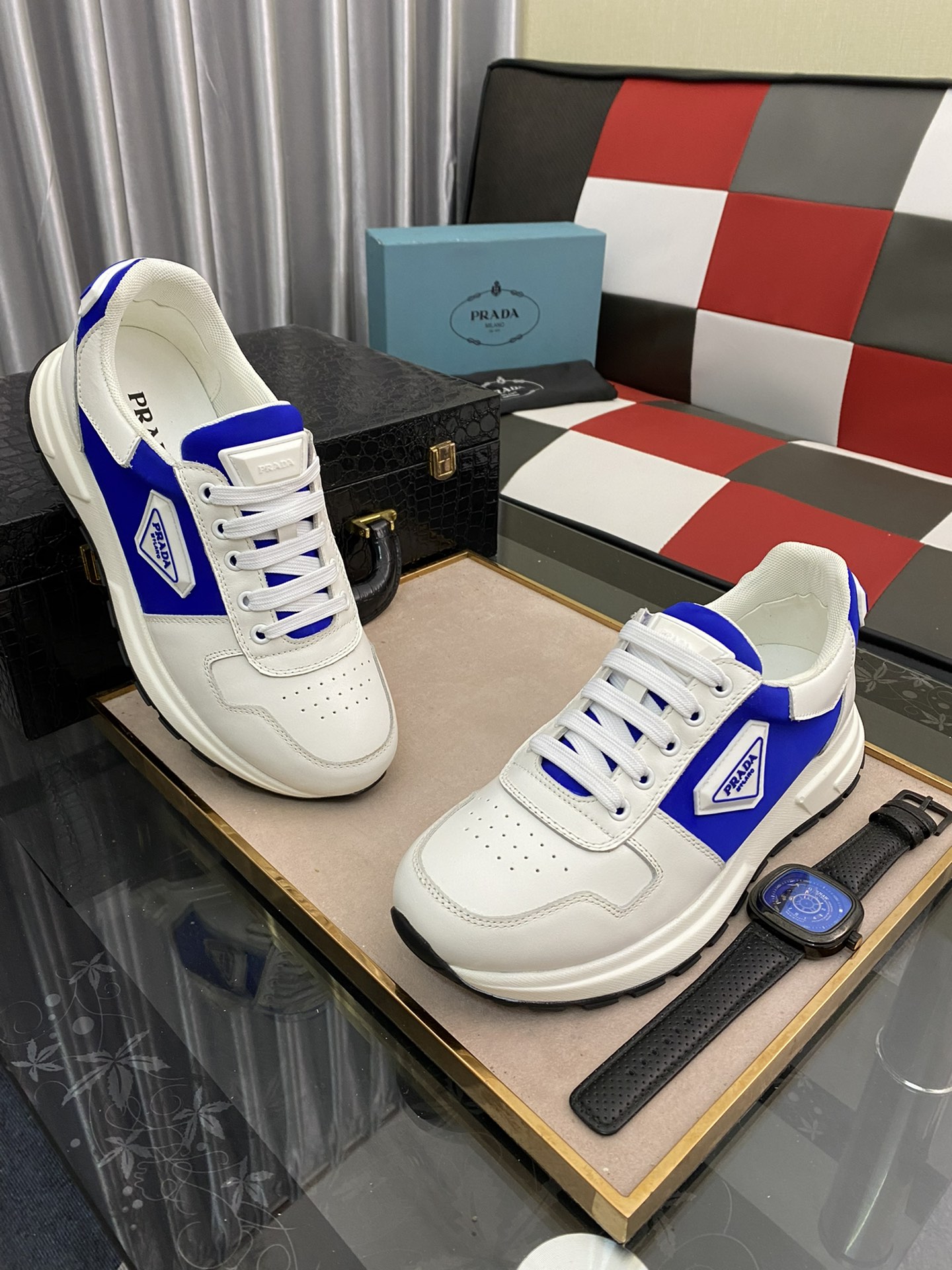 Prada Low Top sneaker 7 - vstockx