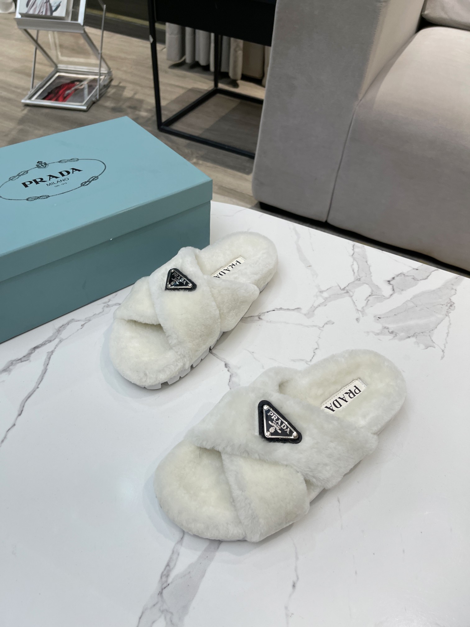 Prada Flat Sandals 1 - vstockx