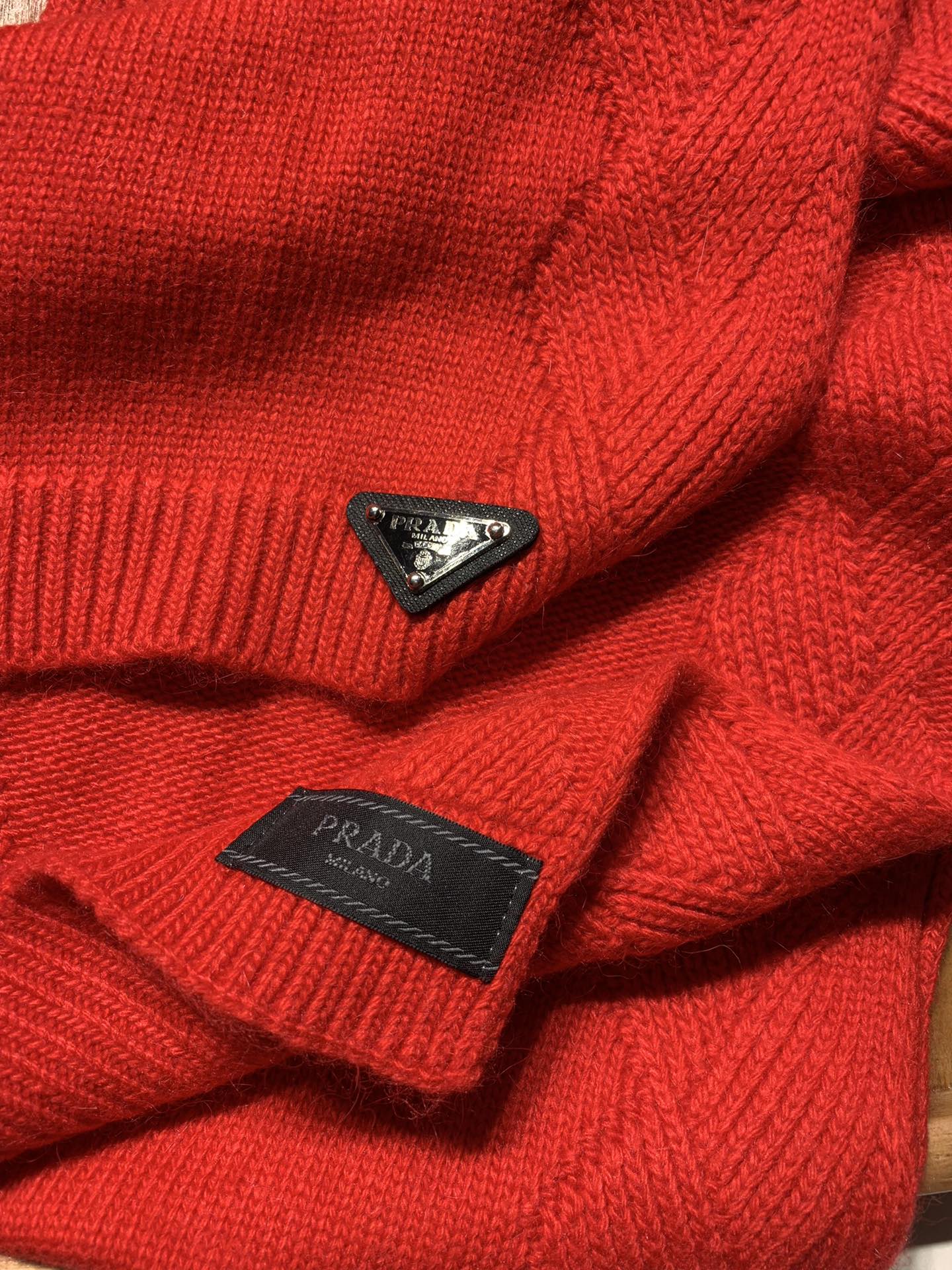 Hat & Scarf Prada 3 - vstockx