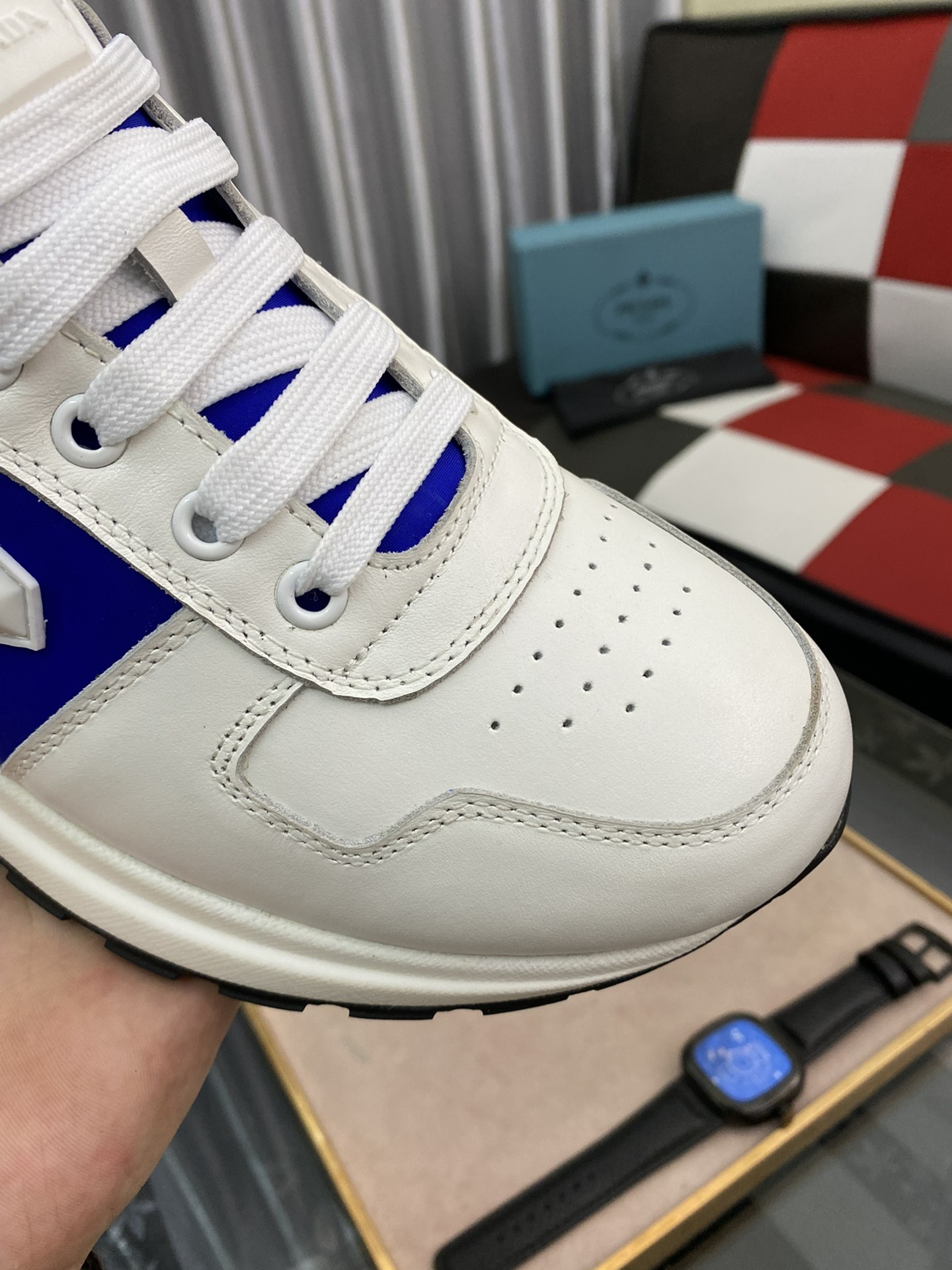 Prada Low Top sneaker 7 - vstockx