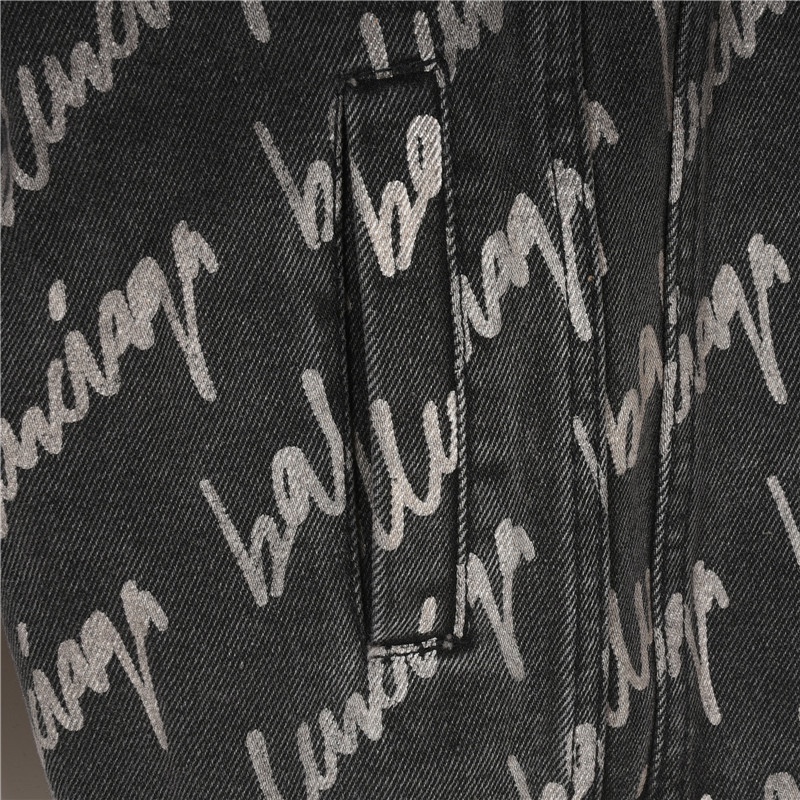 Clothes Balenciaga 133 - vstockx