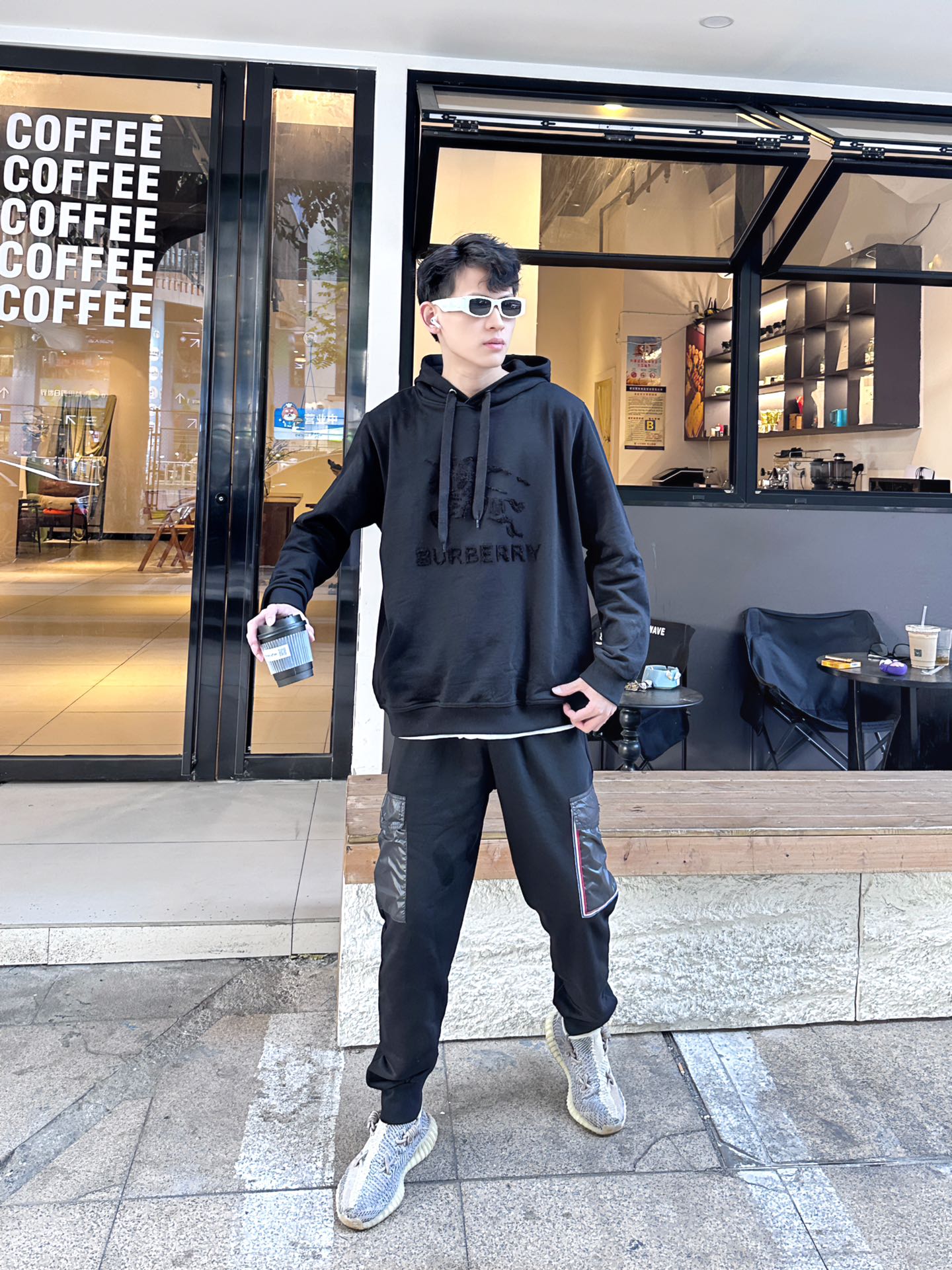 Clothes Burberry 821 - vstockx