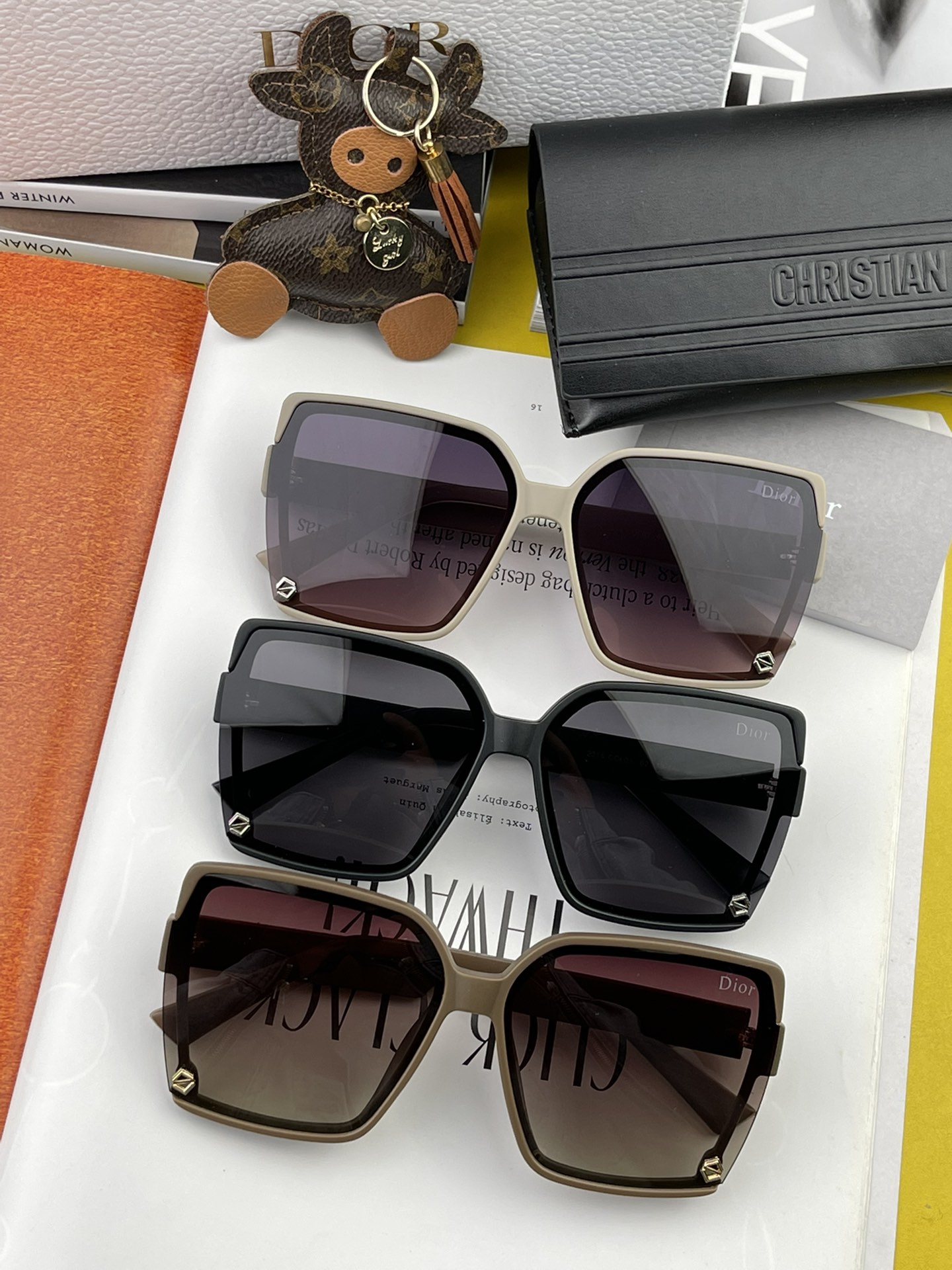 sunglasses Dior CD1422 - vstockx