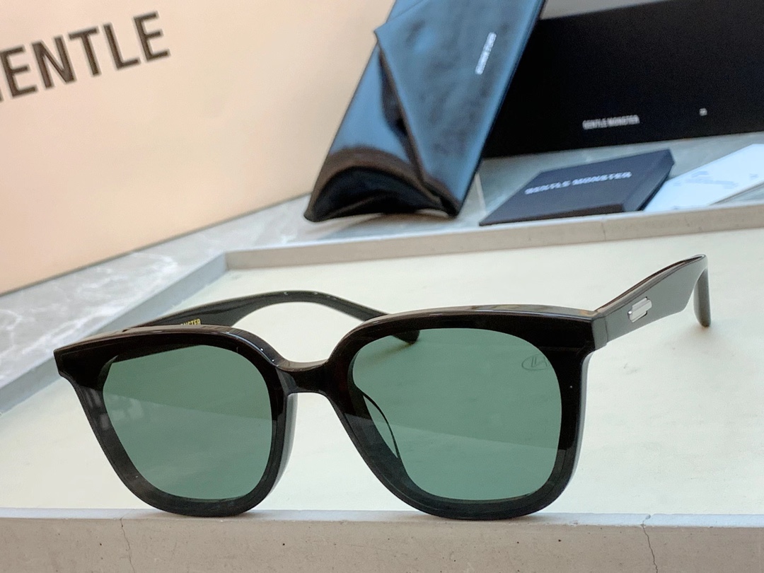Sunglasses GENTLE MONSTER Lilit 01��BR��size:68��17-149 - vstockx