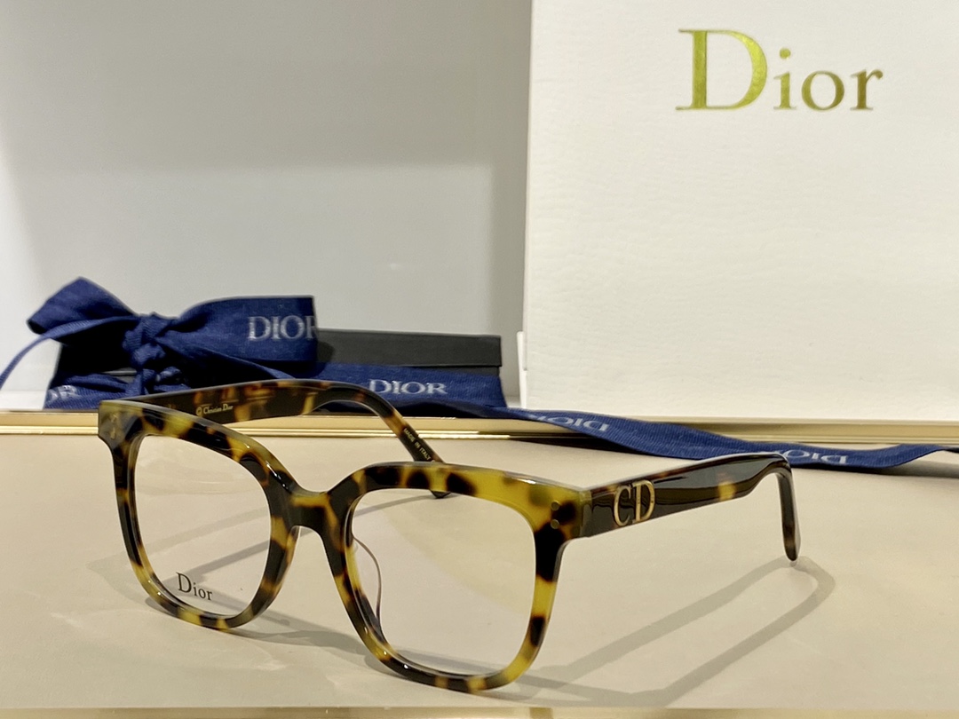 Sunglasses Dior CD1 - vstockx