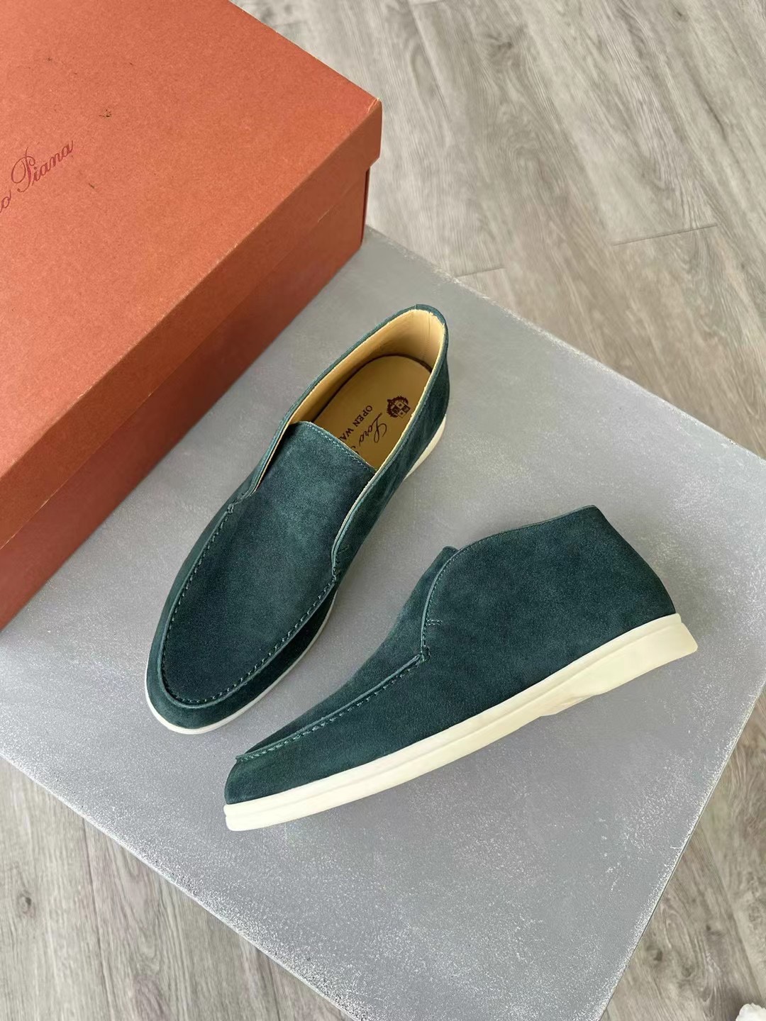 Loro Piana shoes 232 - vstockx