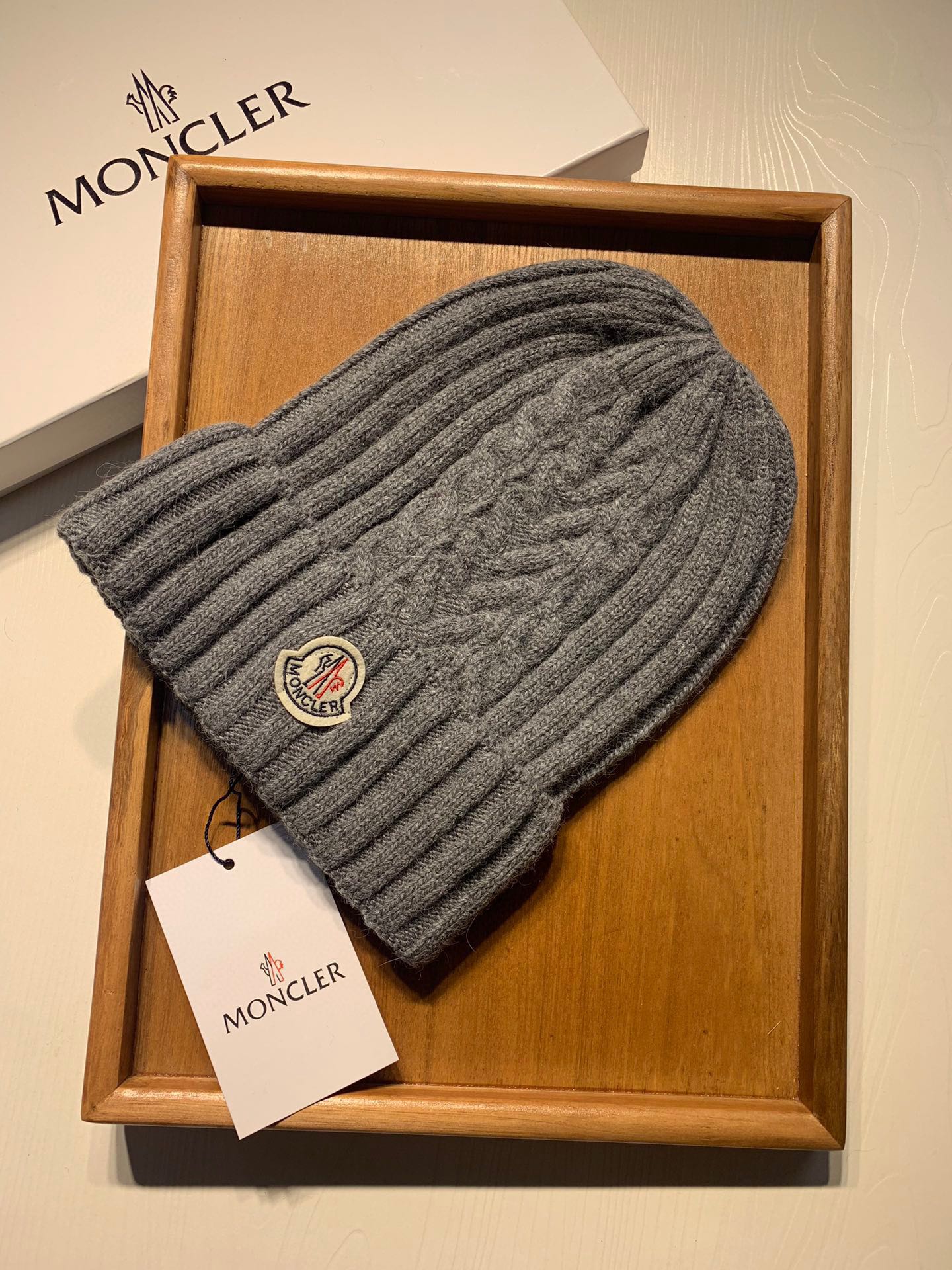 Hat Moncler 3 - vstockx
