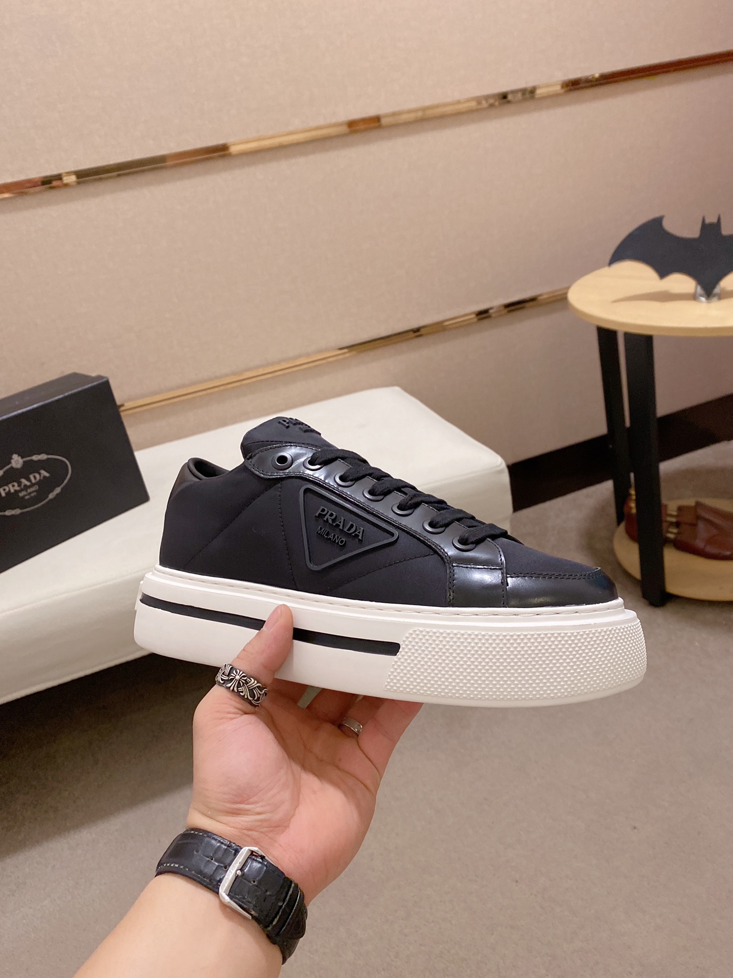 Prada Low Top sneaker 13 - vstockx