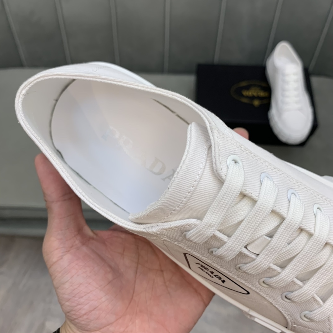 Prada Wheel Cassetta sneaker 3 - vstockx