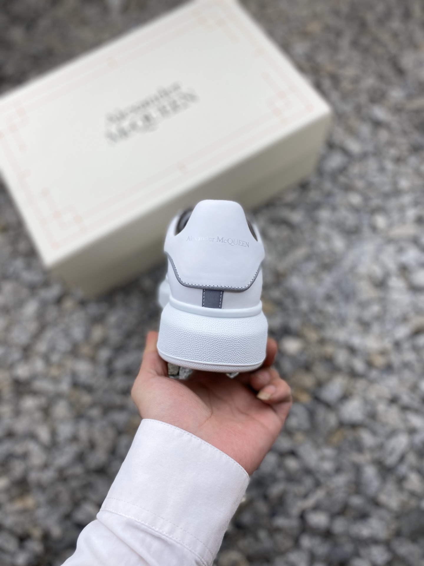 Alexander McQueen Oversized Reflective White - vstockx
