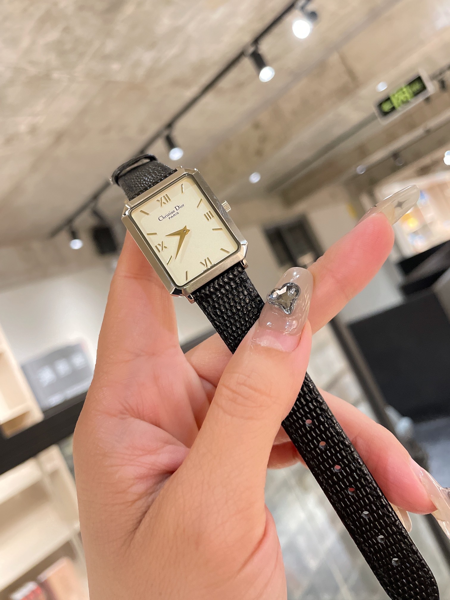 Watches Dior 323443 size:26*32 mm - vstockx