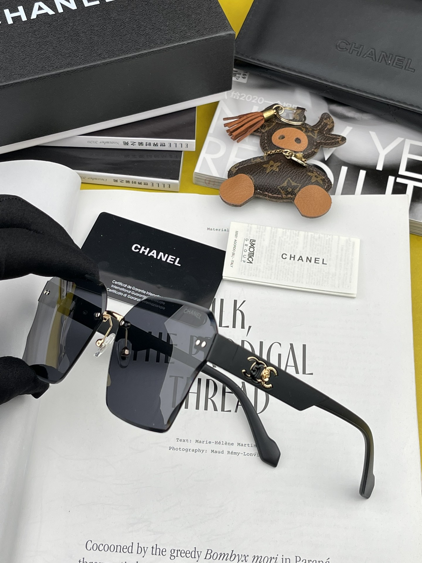 Sunglasses Chanel CH8851 - vstockx