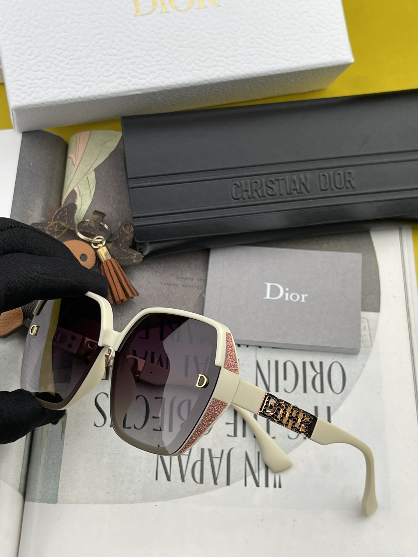 sunglasses Dior D6291 - vstockx