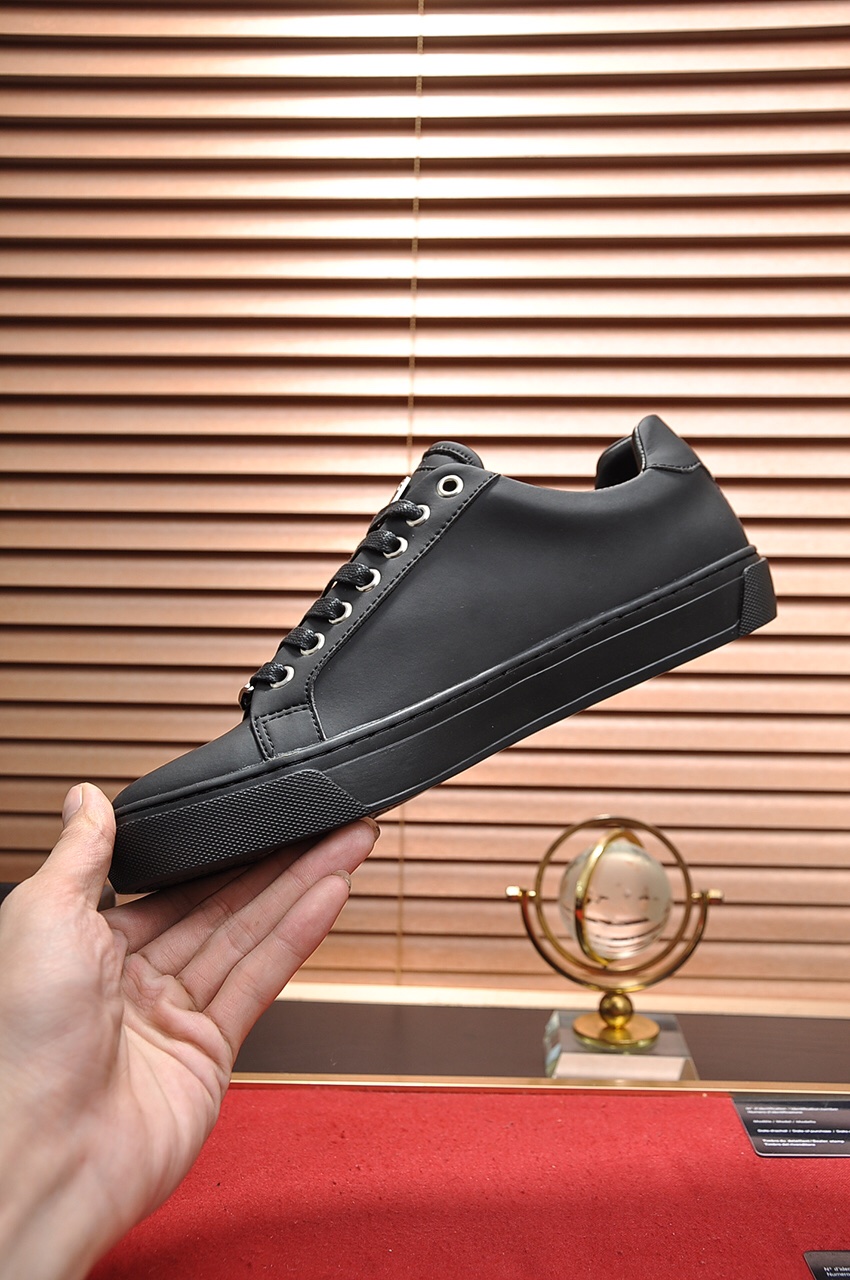 Philipp Plein Low Top Sneakers 30 - vstockx