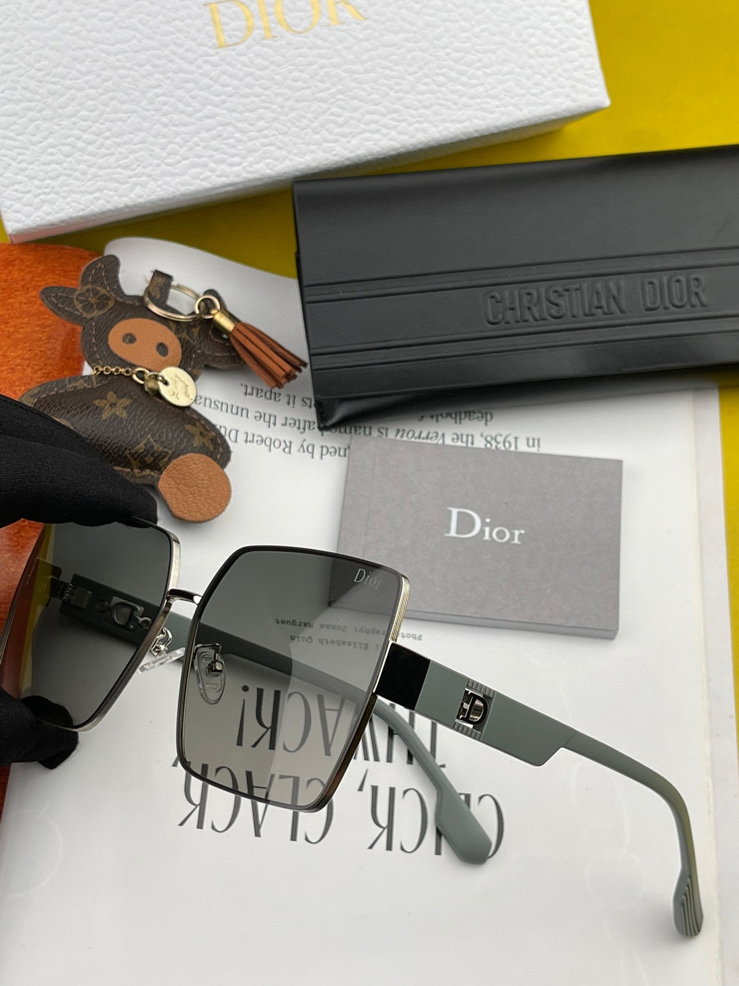 sunglasses Dior CD1190 - vstockx