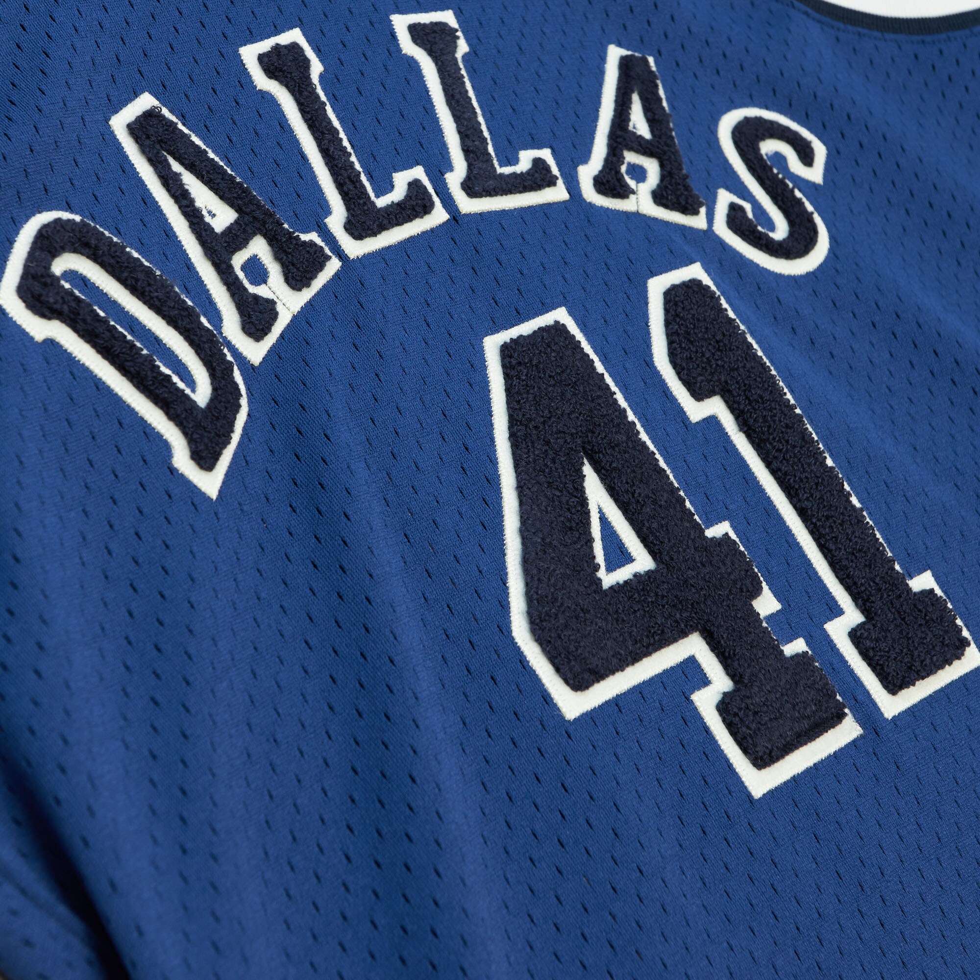 Dirk Nowitzki Dallas Mavericks Mitchell & Ness Hardwood Classics Off-Court Swingman Jersey - Blue - vstockx