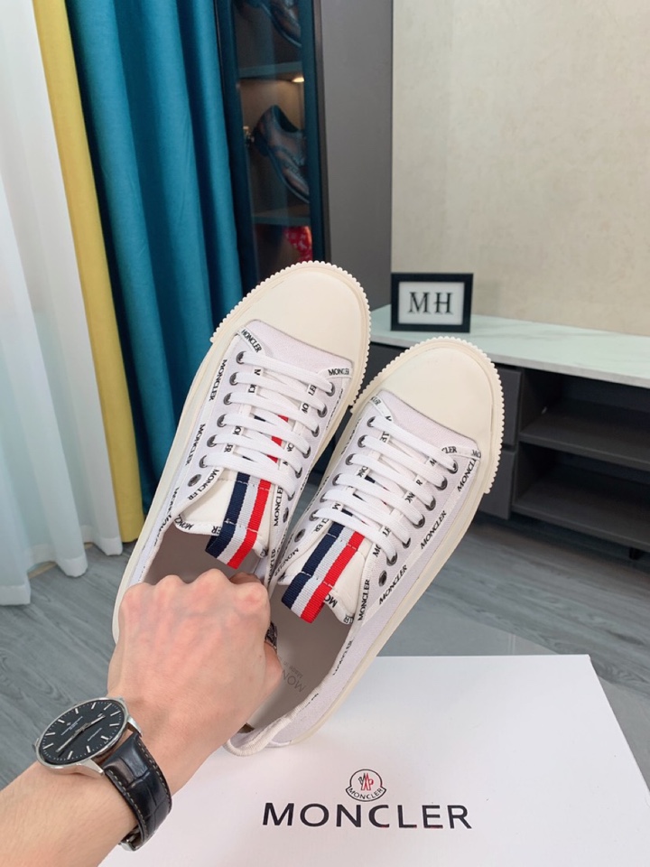 Moncler Lissex High Top Sneakers 4 - vstockx