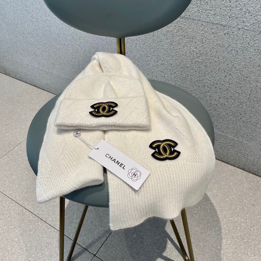 Hat & Scarf Chanel 2 - vstockx