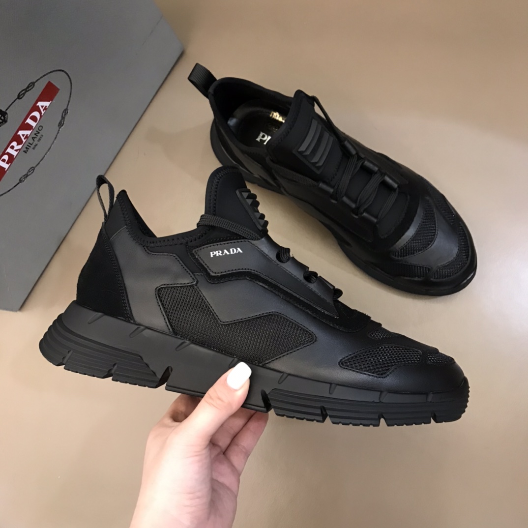 Prada Low Top sneaker 2 - vstockx