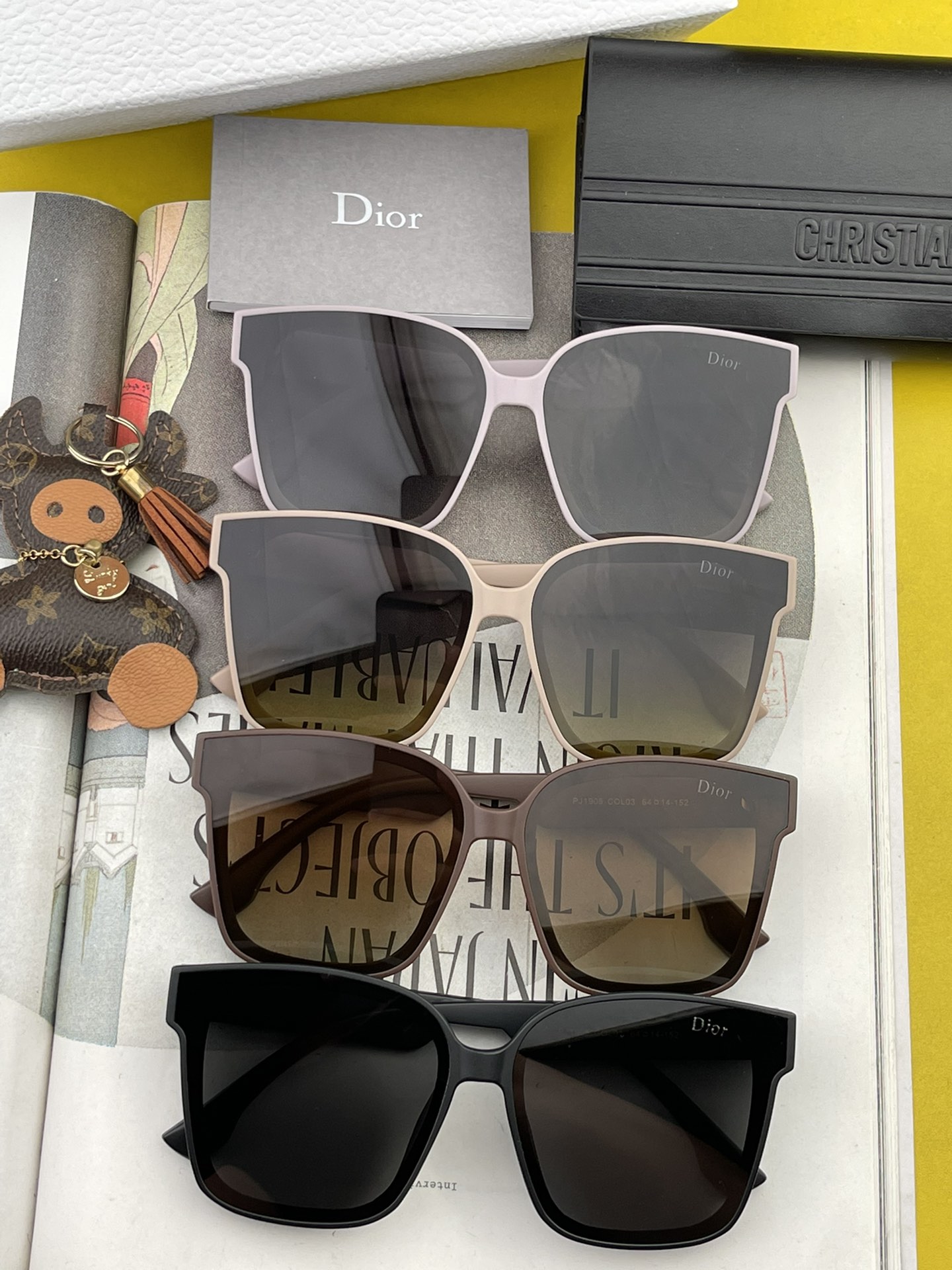 sunglasses Dior CD5190 - vstockx