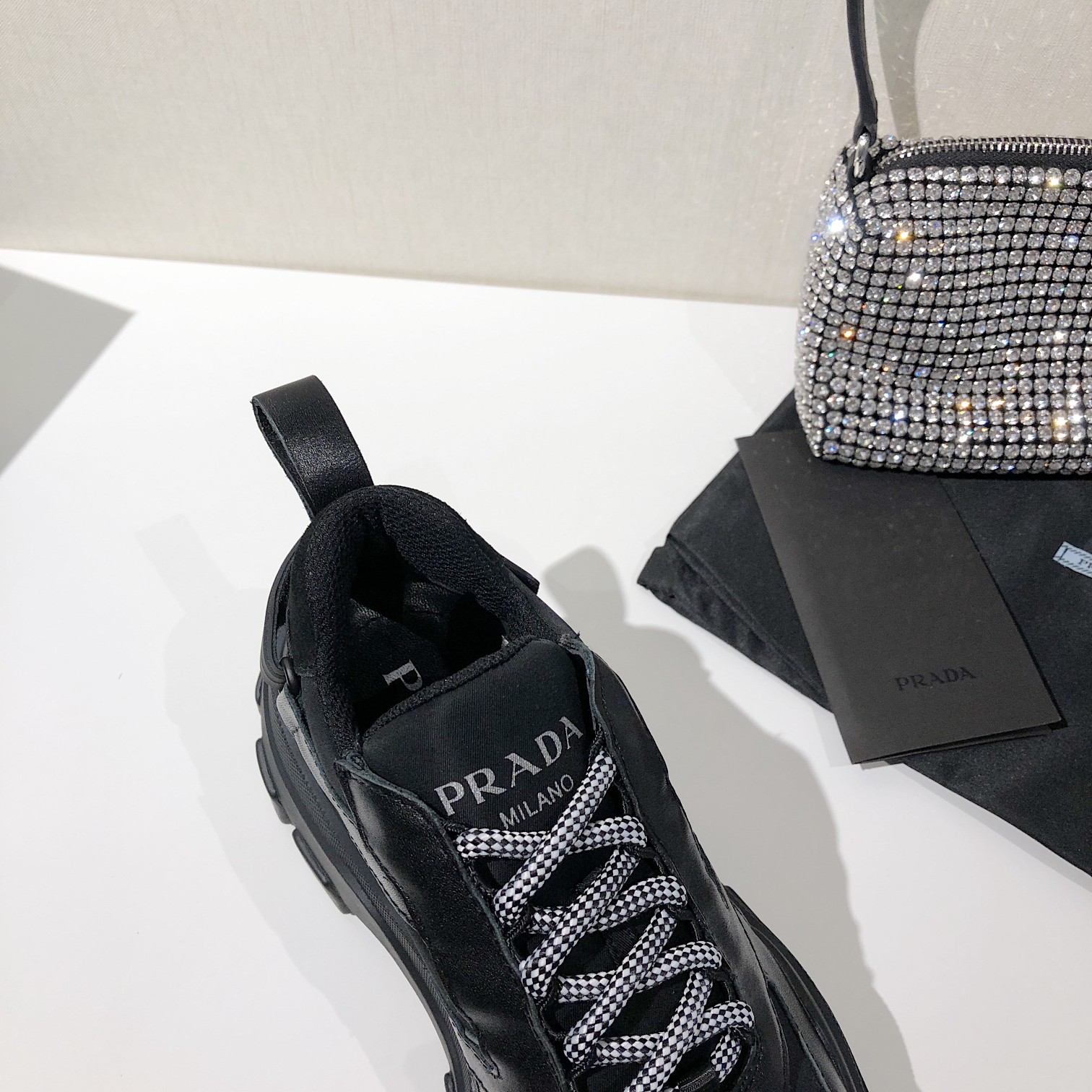Prada Low Top sneaker 52 - vstockx