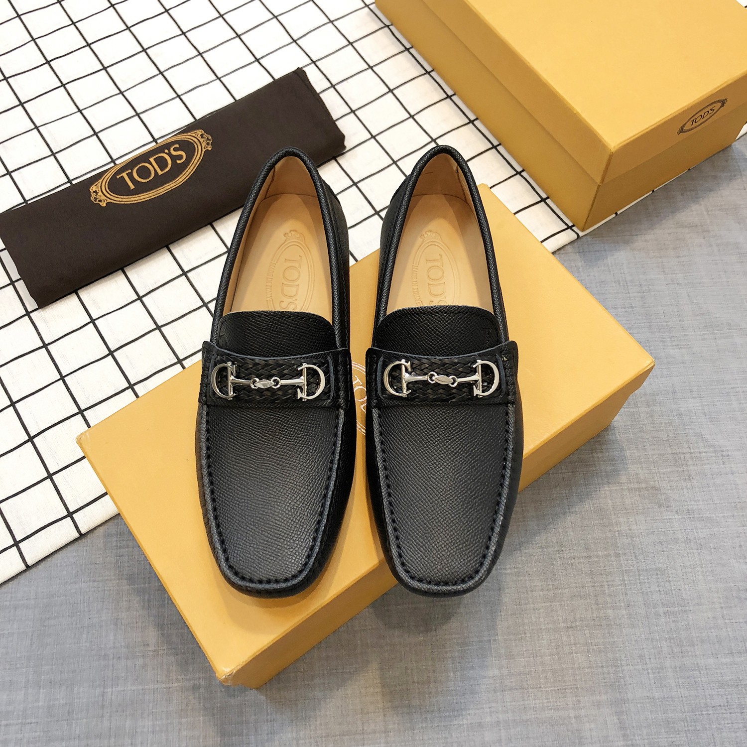 TOD'S Loafers 2 - vstockx