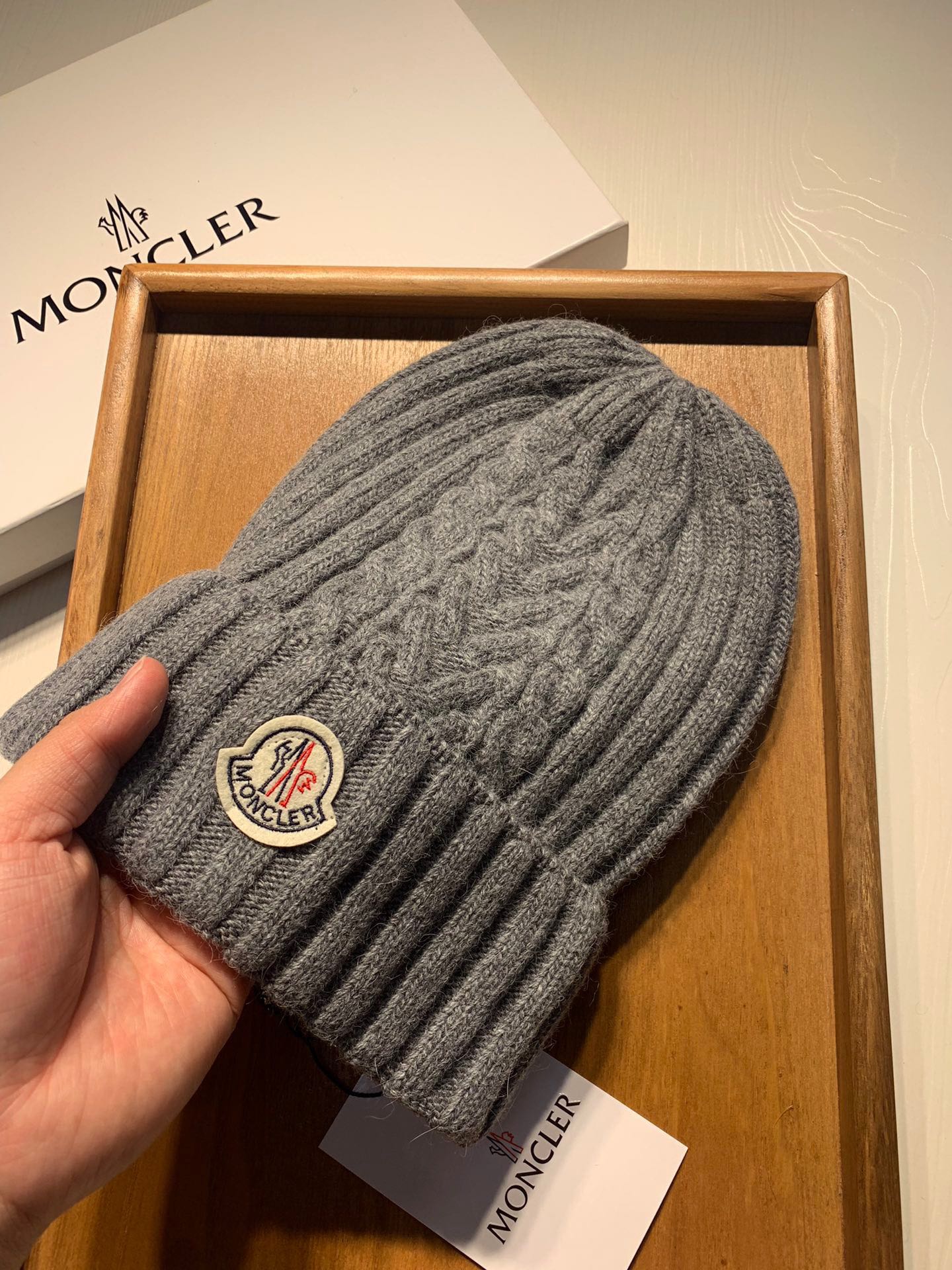 Hat Moncler 3 - vstockx