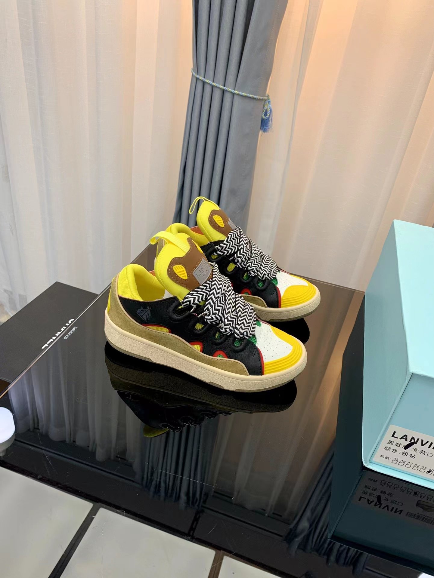 Lanvin Leather Curb Egg yolk black - vstockx