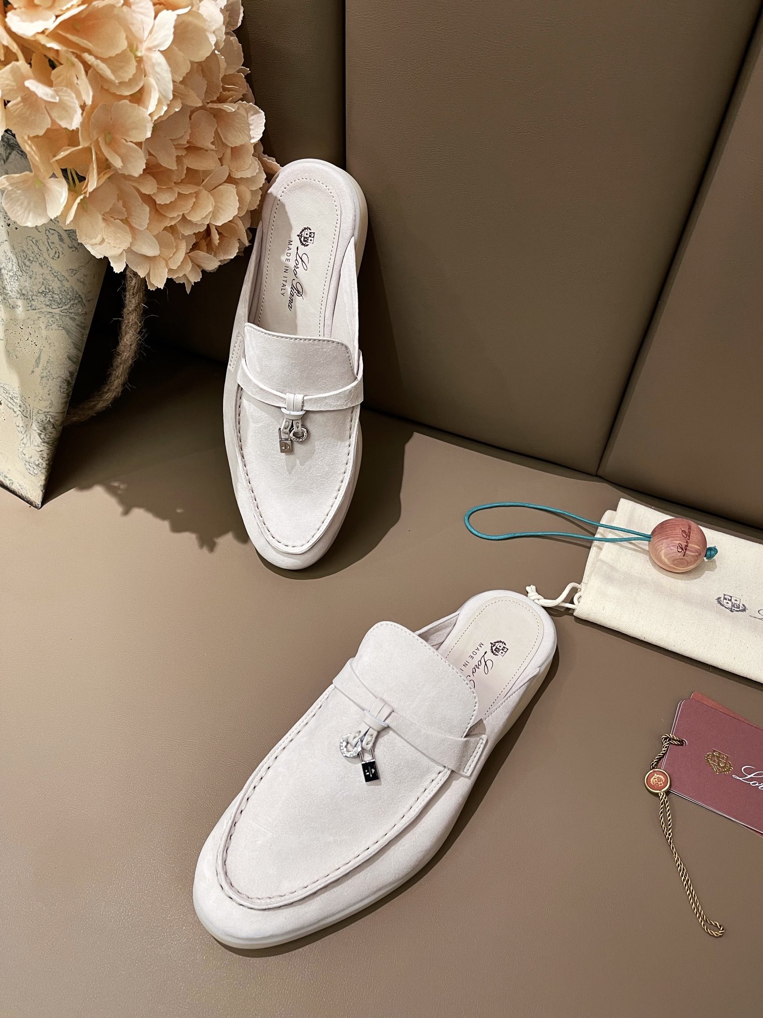 Loro Piana shoes 247 - vstockx