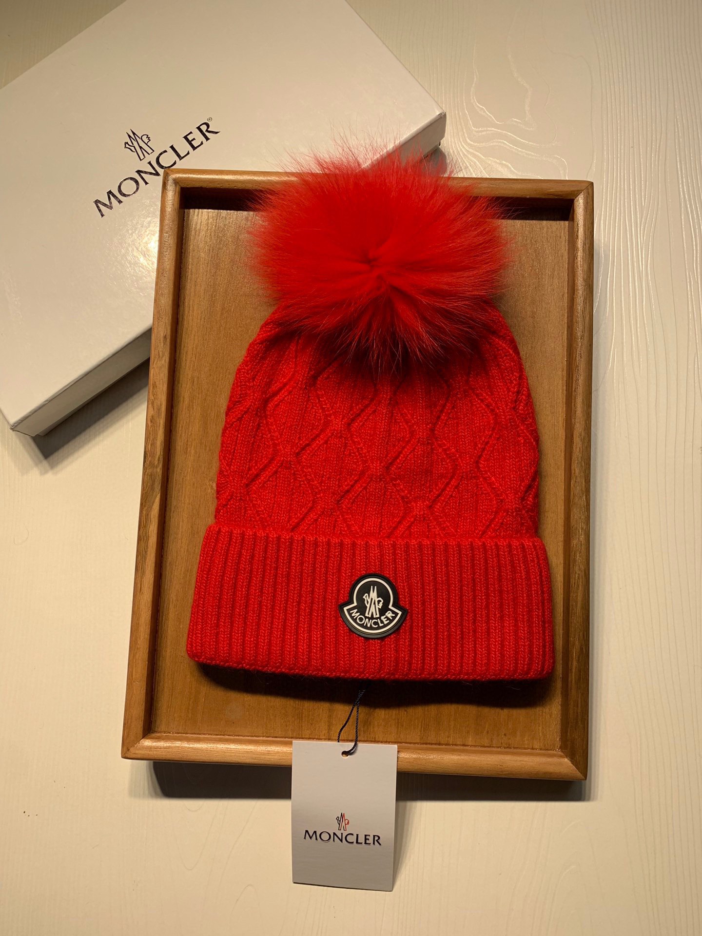 Hat Moncler 4 - vstockx