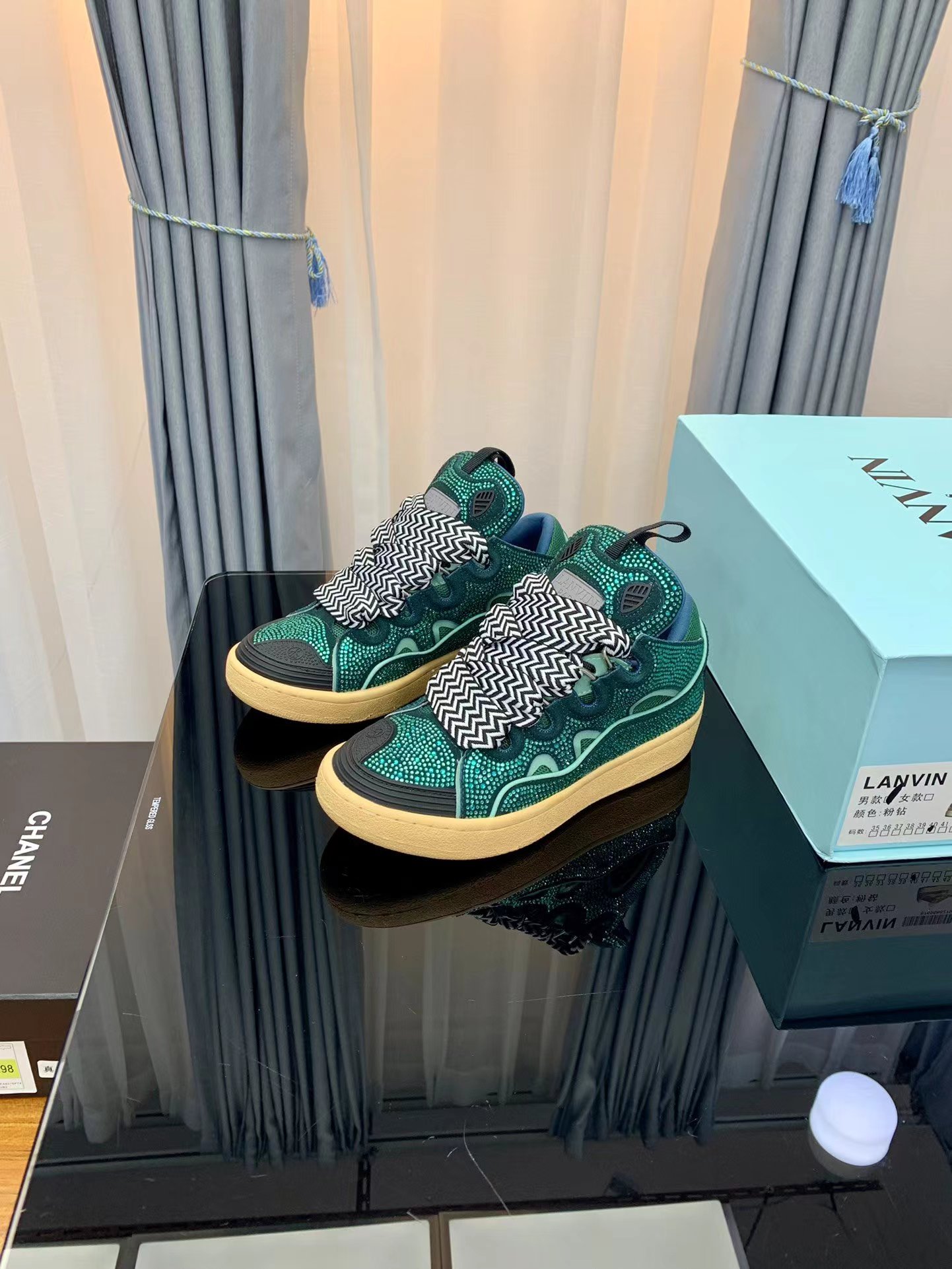 Lanvin Leather Curb Blue sequins - vstockx