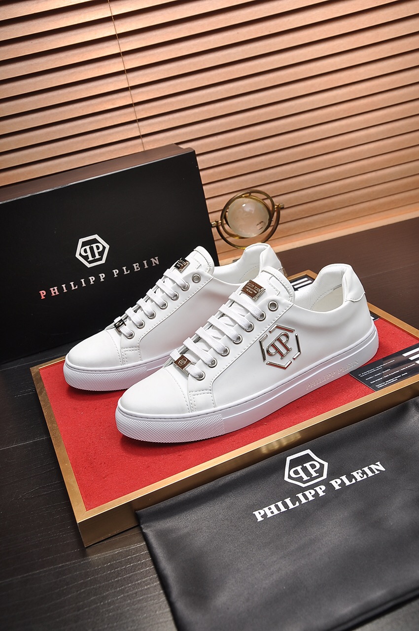 Philipp Plein Low Top Sneakers 28 - vstockx