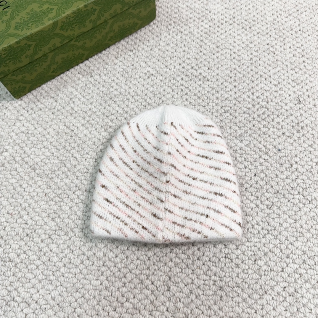 Streetwear Hat Miu 329333 - vstockx