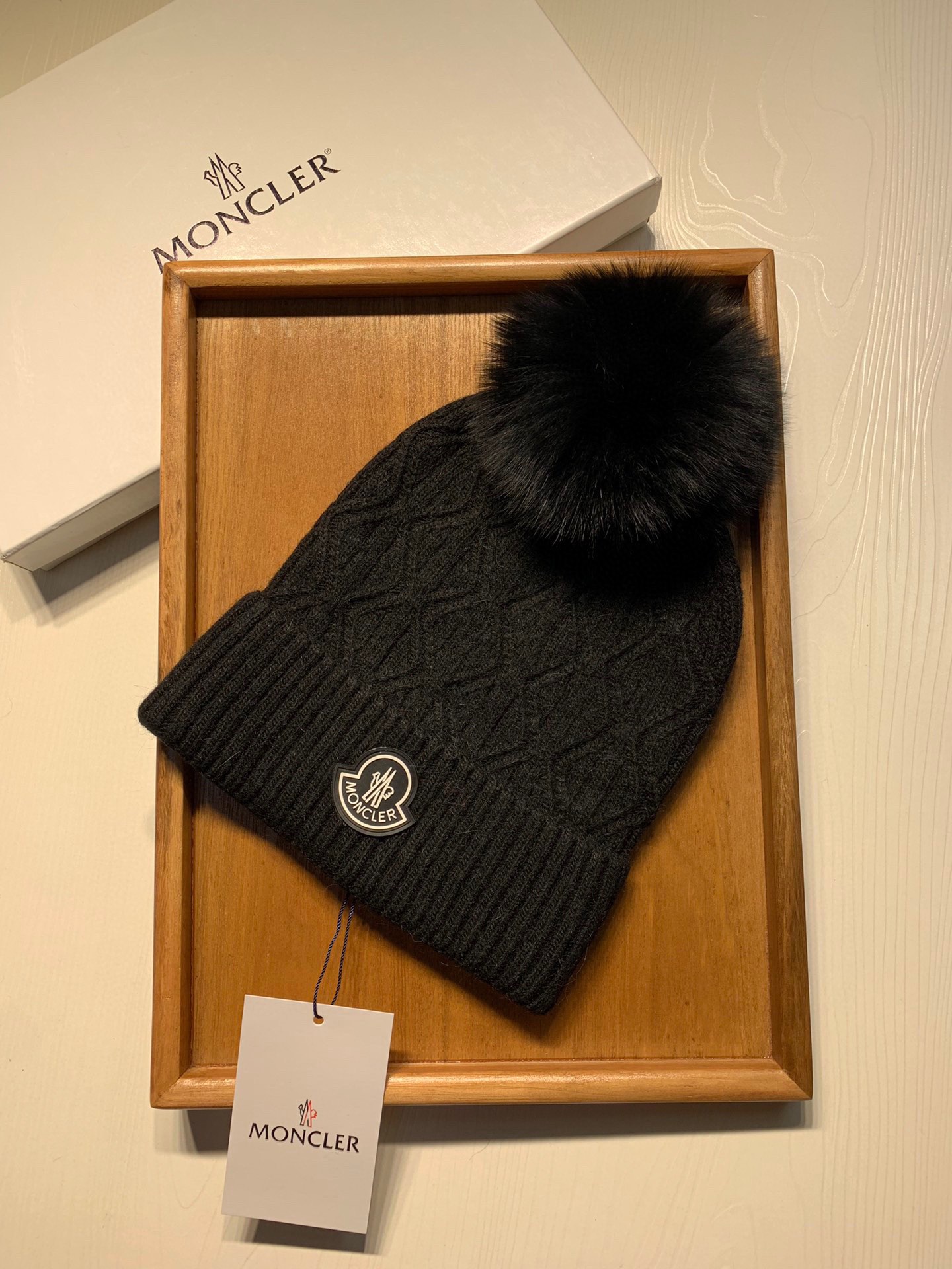 Hat Moncler 4 - vstockx