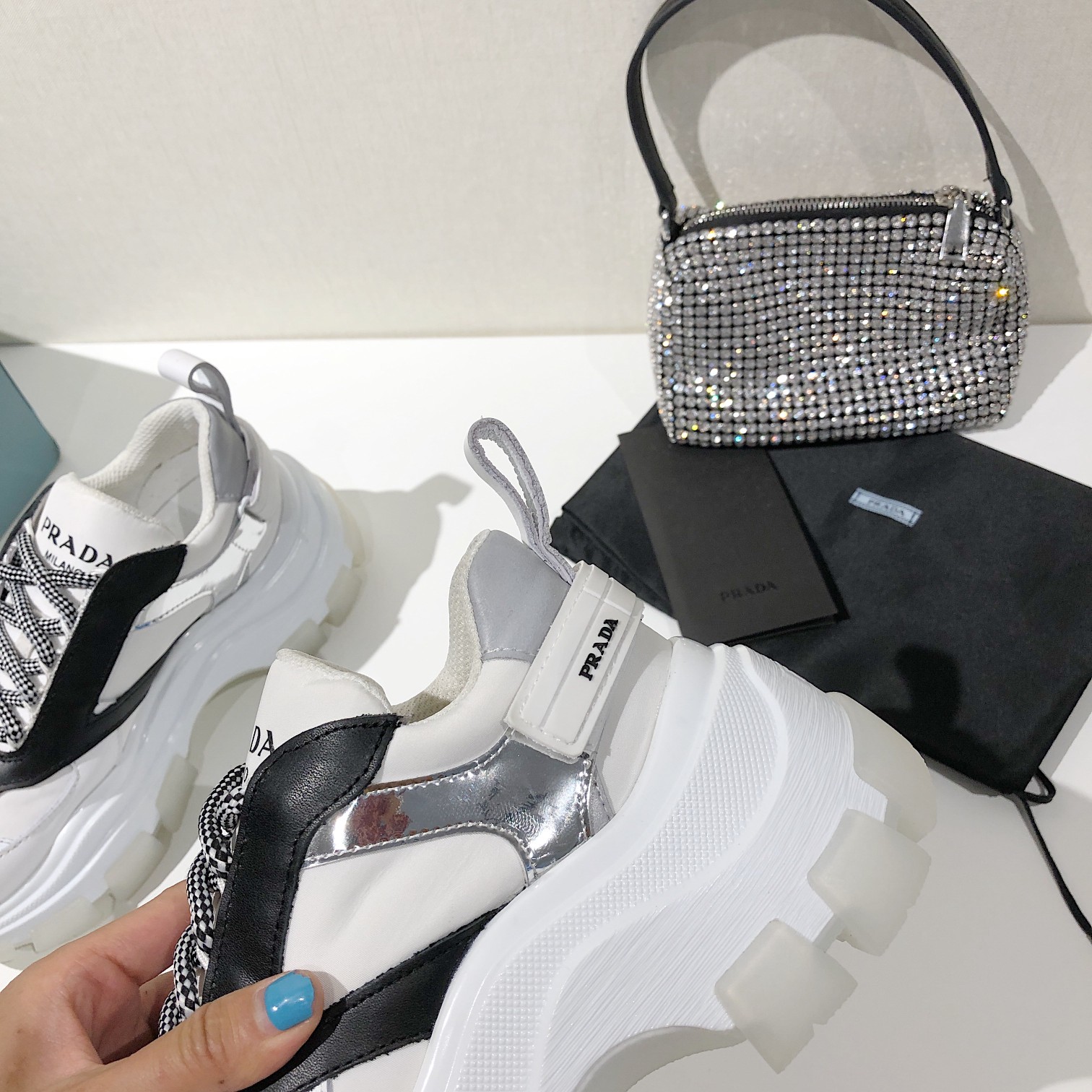 Prada Low Top sneaker 50 - vstockx