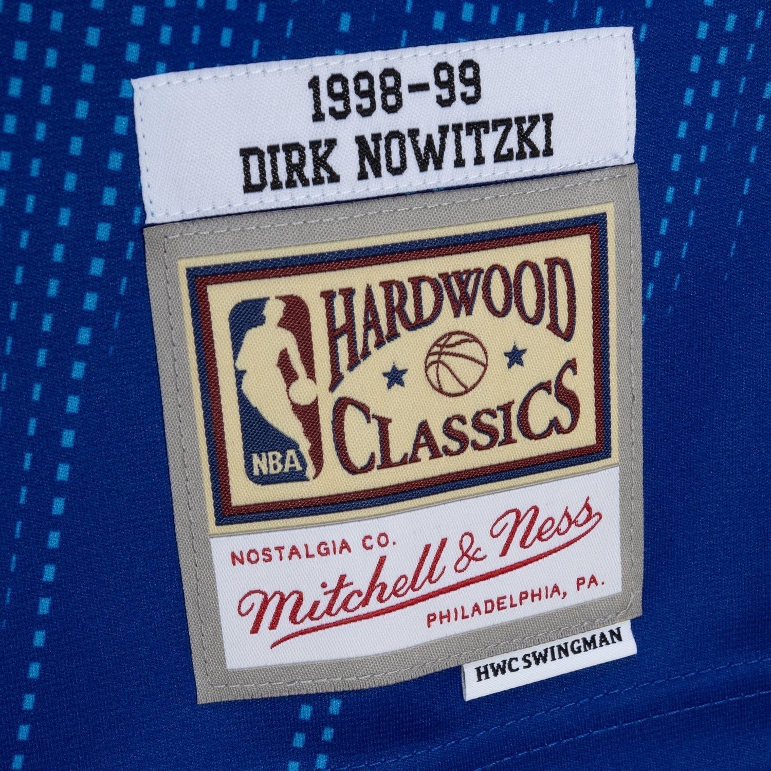 Mitchell & Ness Men's Dallas Mavericks Swingman Jersey - vstockx