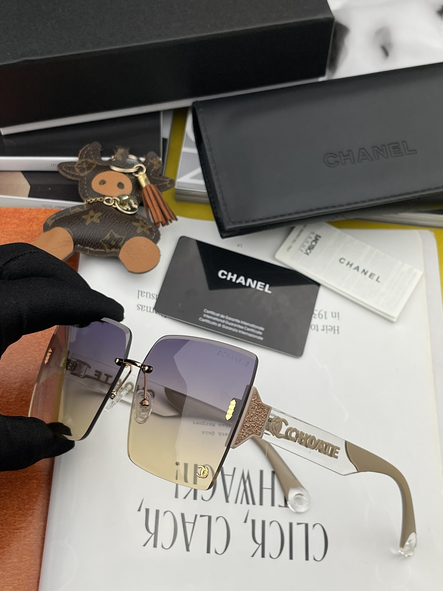 Sunglasses Louis Vuitton CH3191 - vstockx
