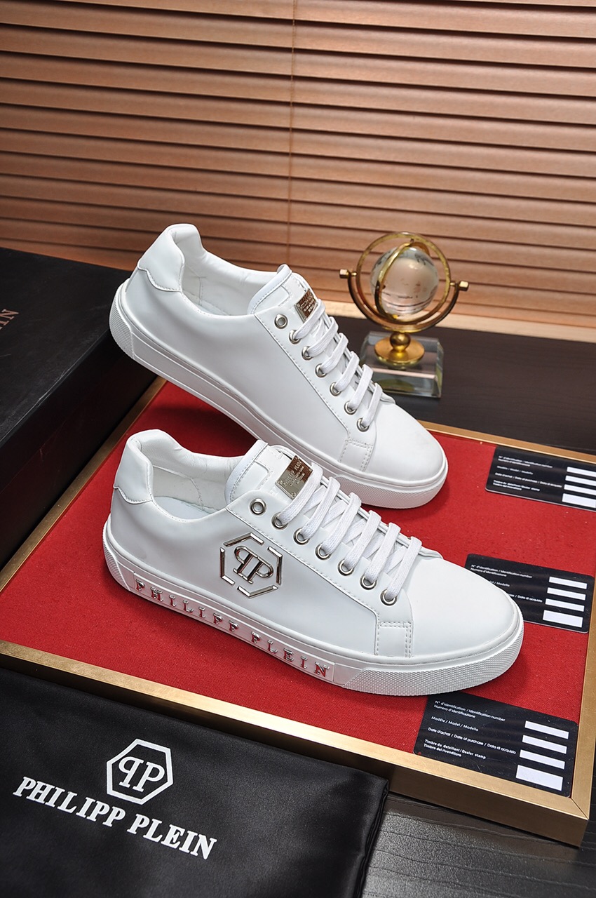 Philipp Plein Low Top Sneakers 31 - vstockx