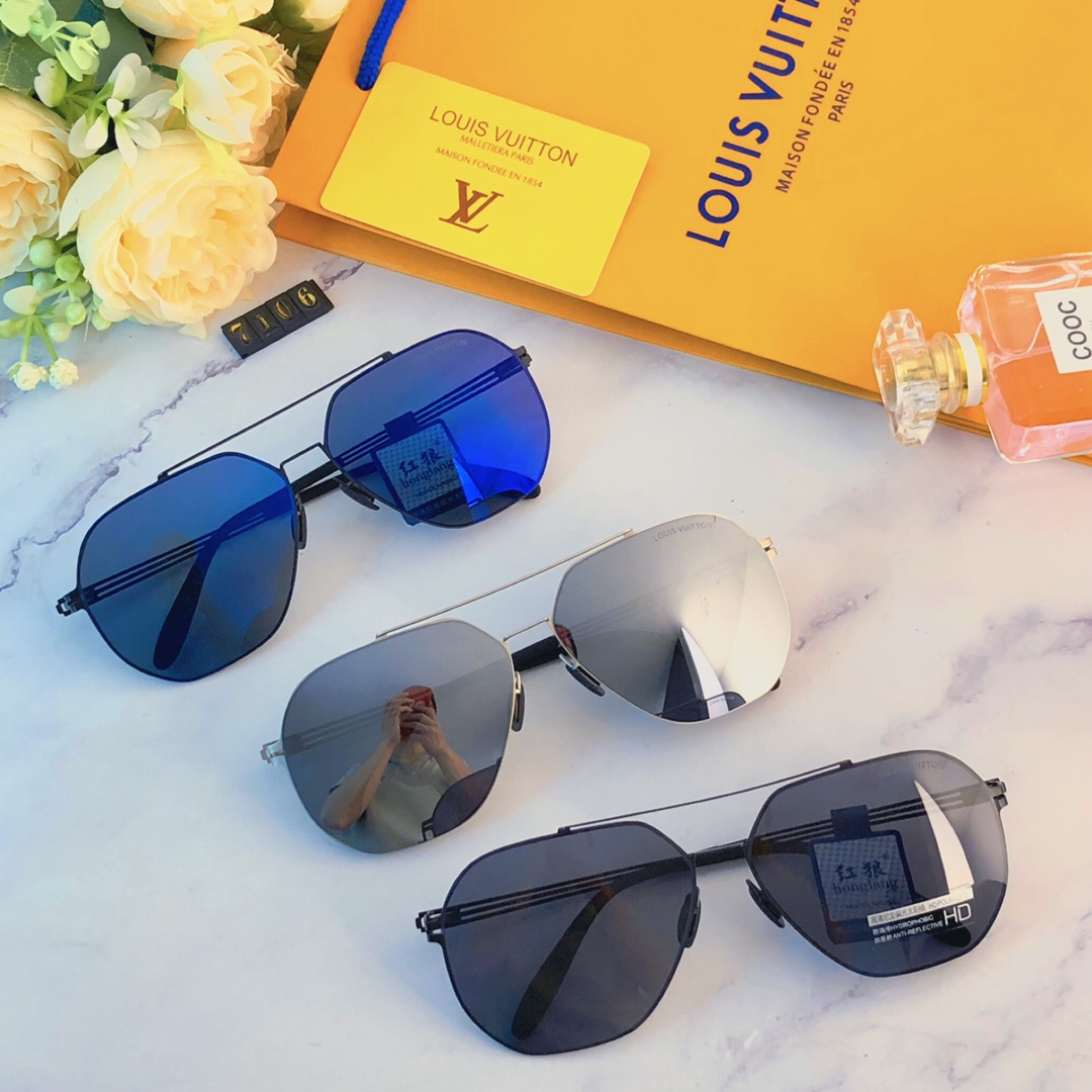 Sunglasses Louis Vuitton LV7106 - vstockx