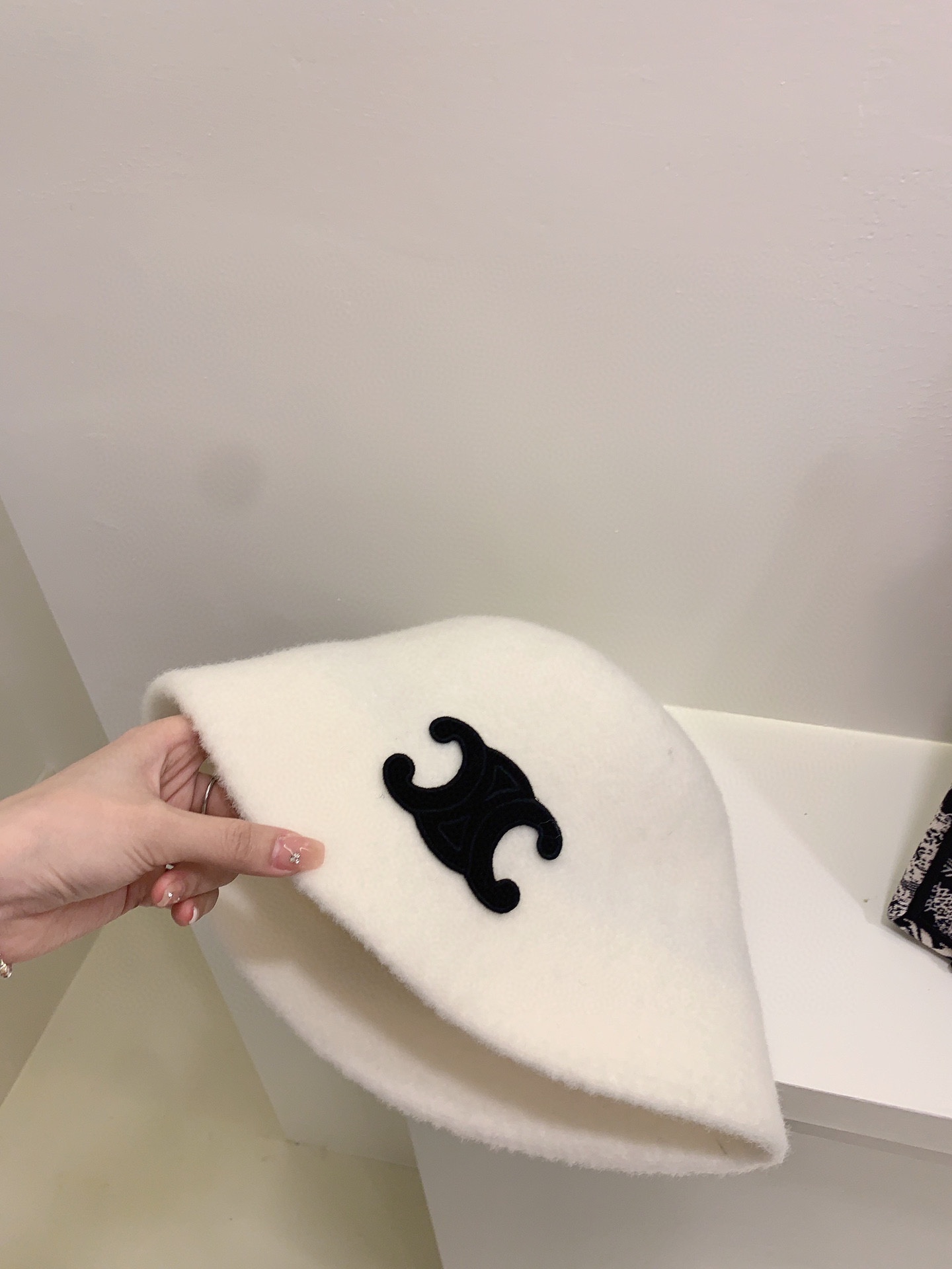 Streetwear Hat Celine 329156 - vstockx