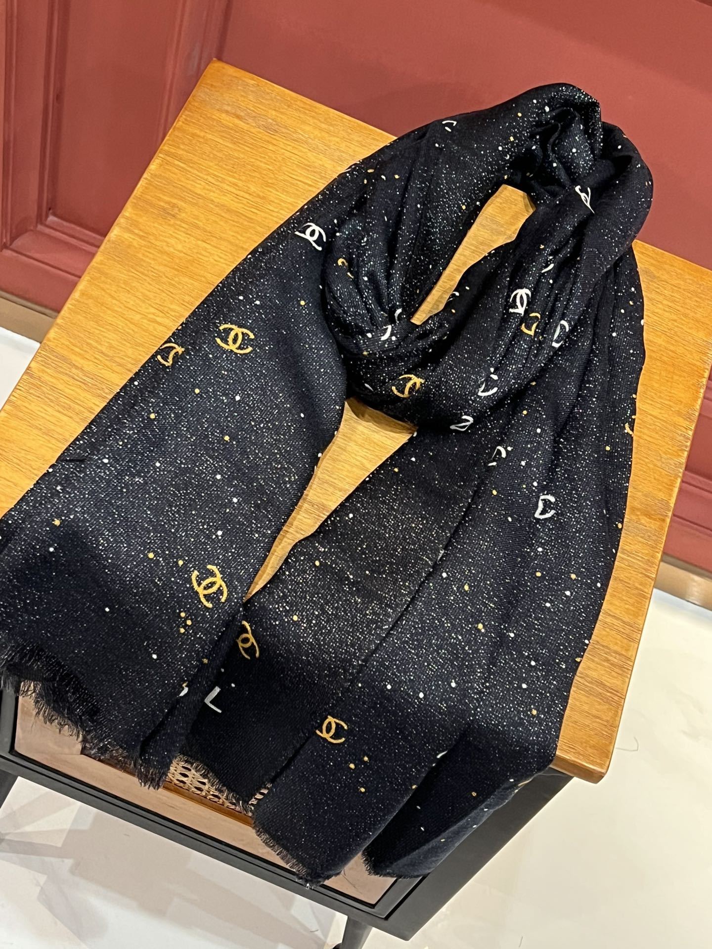Streetwear Scarf CHANEL 328988 SIZE:110x200cm - vstockx